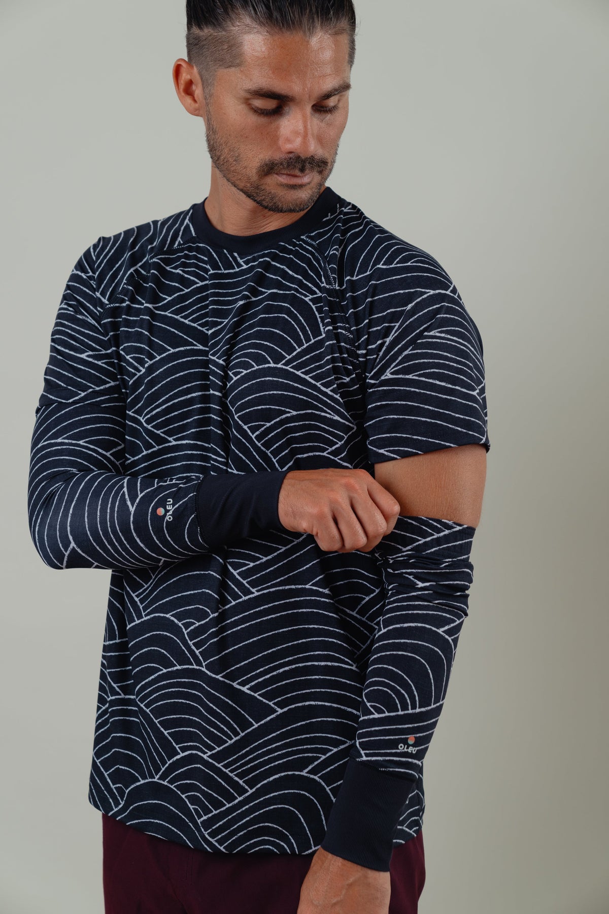 OLEU SUNSPORT™ UV TEE SHIRT - STORM CARBON
