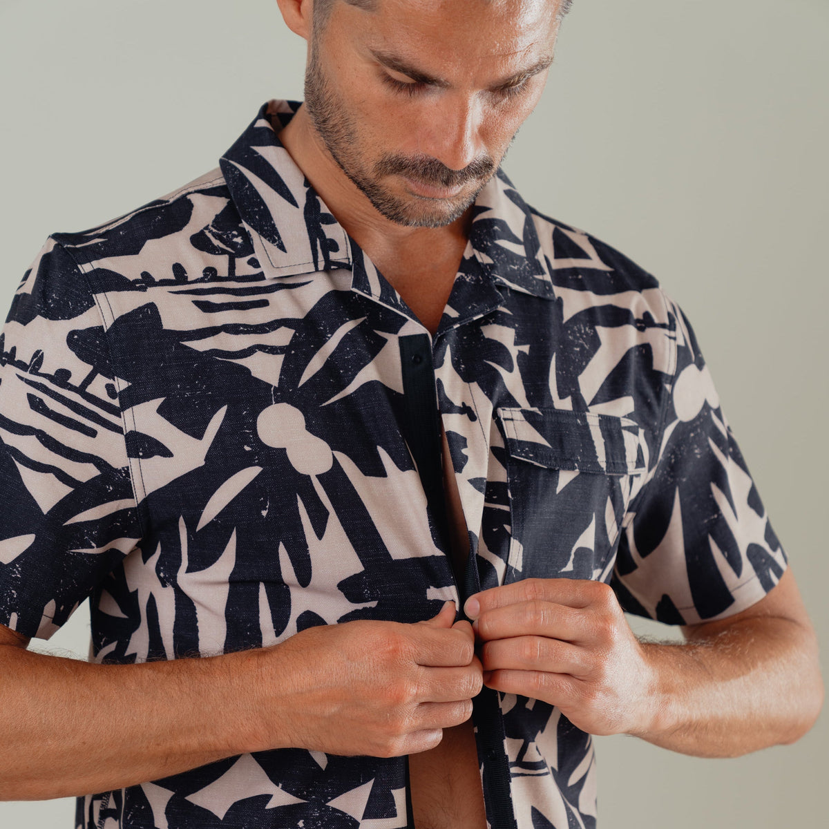 OLEU UV QUICK-DRY BOARDSHIRT - CARVINGS SANDSTONE
