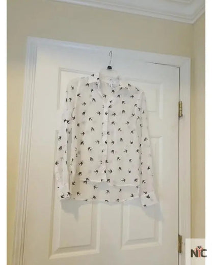 Leverage S05 Beth Riesgraf Black Birds Print Blouse
