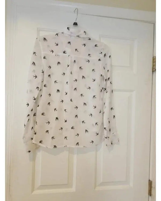 Leverage S05 Beth Riesgraf Black Birds Print Blouse