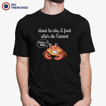 Dans La Vie Il Faut Aller De L'avant Men's Organic Cotton Tee