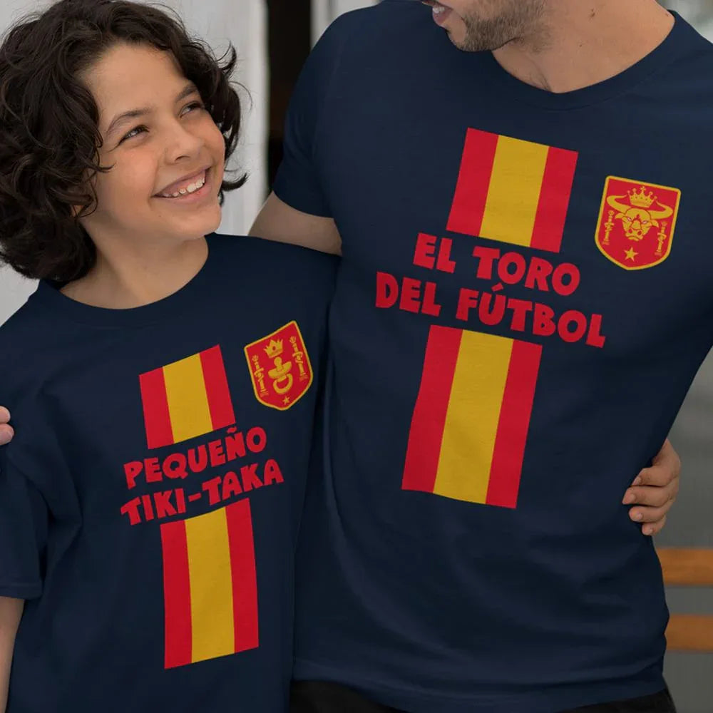 El Turo Del Fútbol, Pequeño Tiki-Taka Dad and Child Organic Cotton T-Shirts Family Set (Set of 2)