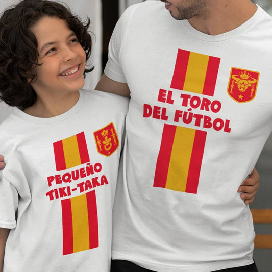 El Turo Del Fútbol, Pequeño Tiki-Taka Dad and Child Organic Cotton T-Shirts Family Set (Set of 2)