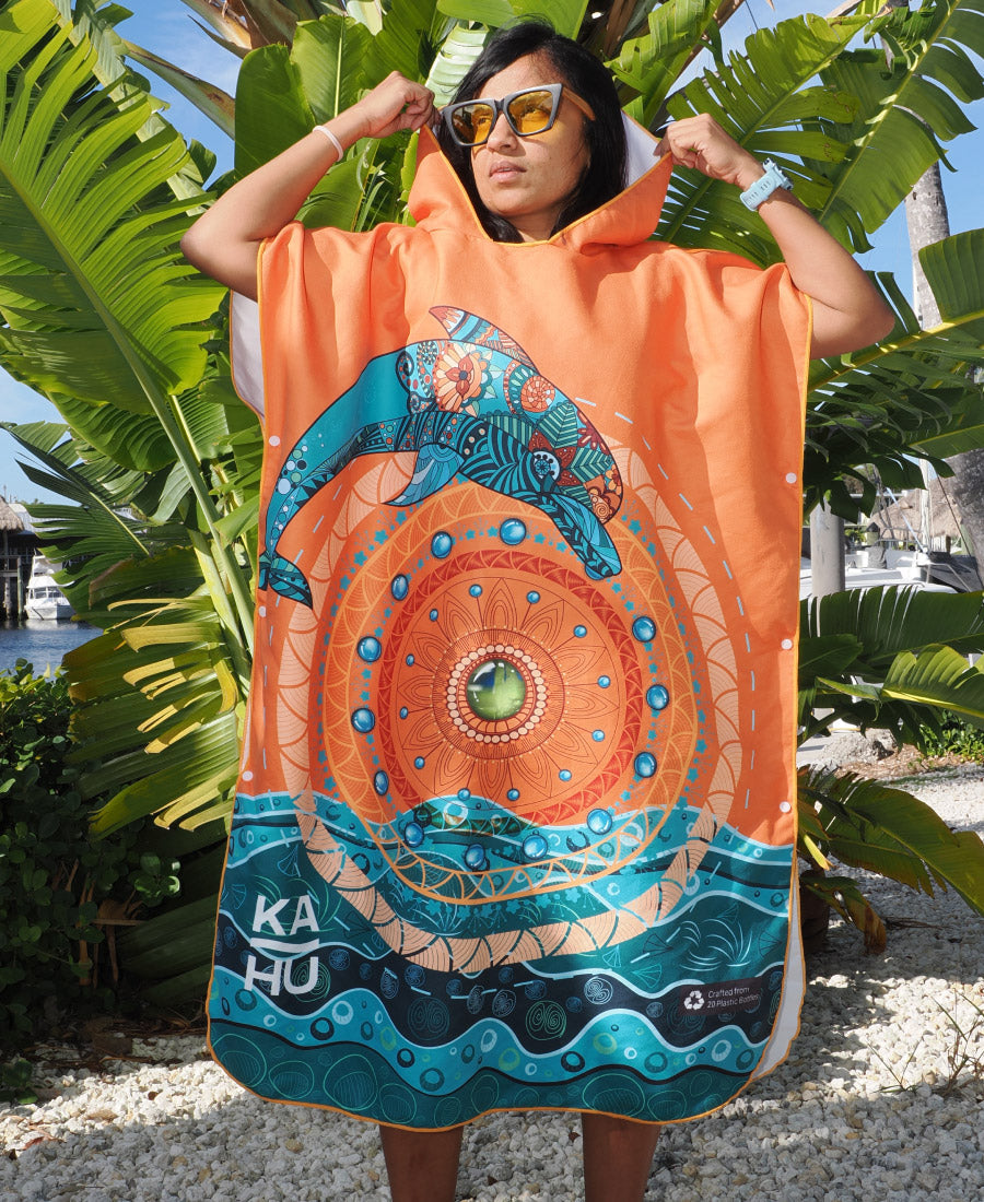 Nai'a — Dolphin Towel Poncho (Regular)