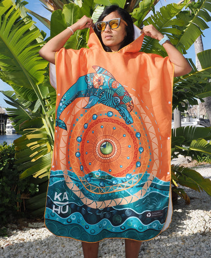 Nai'a — Dolphin Towel Poncho (Regular)