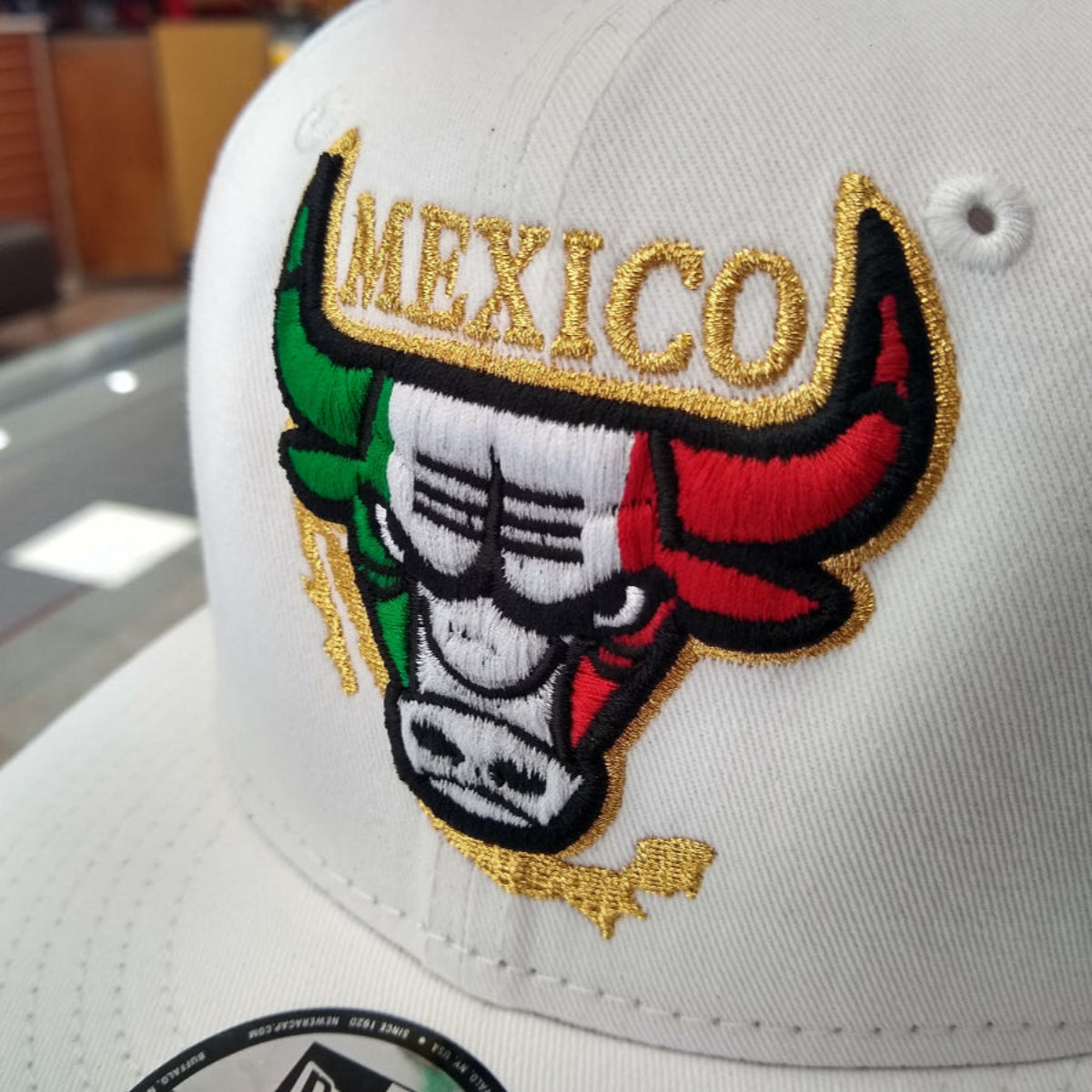 New Era Embroidered SnapBack Mexican Bull logo White Hat