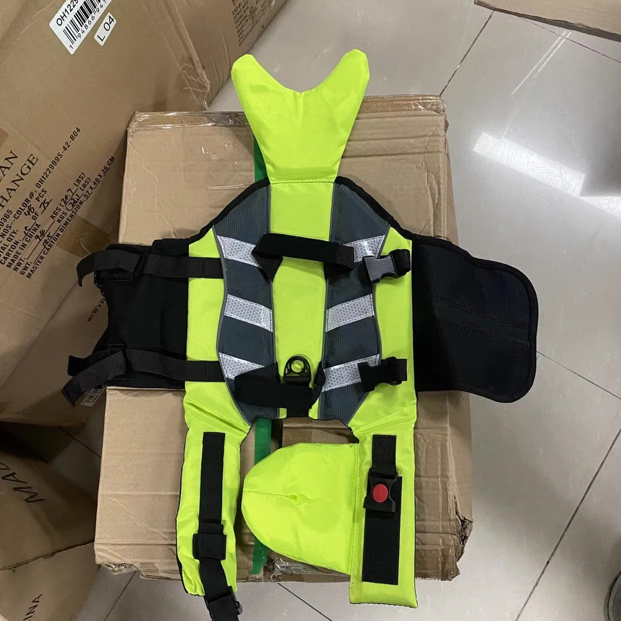 Dog Life Jacket with Rescue Handle & Reflective Strips