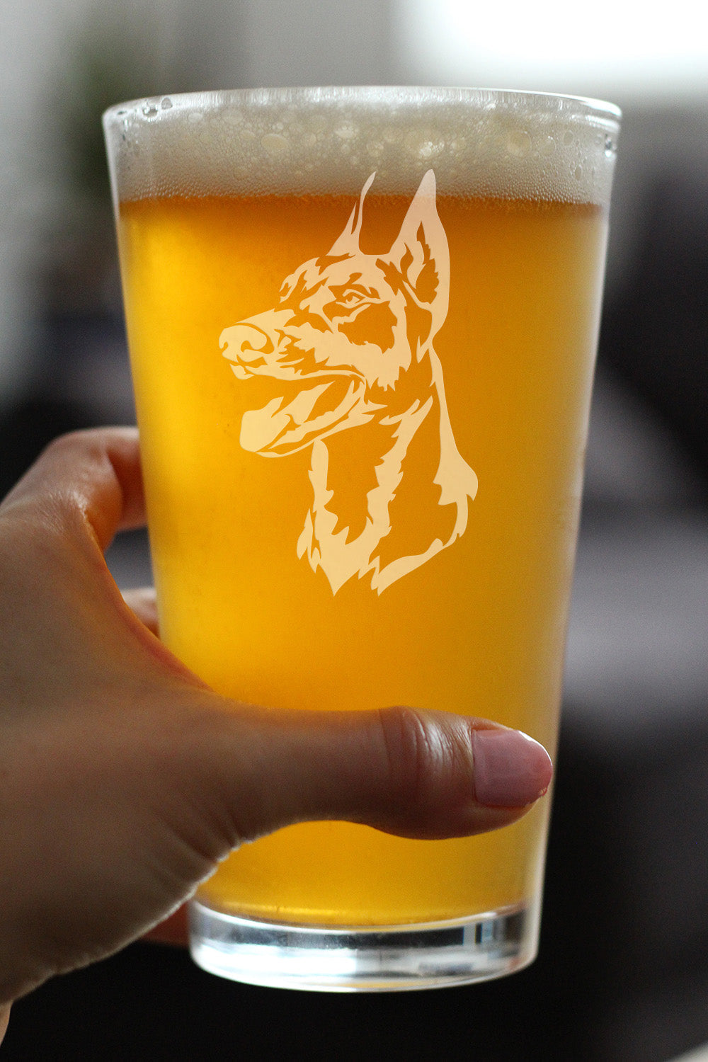 Doberman Face Pint Glass for Beer - Unique Dog Themed Decor and Gifts for Moms & Dads of Pinscher Dobermans - 16 Oz
