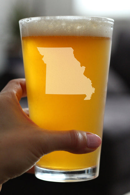 Missouri State Outline Pint Glass for Beer - State Themed Drinking Decor and Gifts for Missourian Women & Men - 16 Oz Glasses