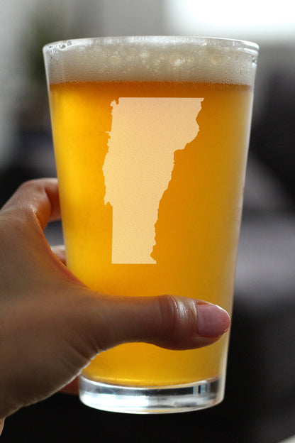 Vermont State Outline Pint Glass for Beer - State Themed Drinking Decor and Gifts for Vermonter Women & Men - 16 Oz Glasses
