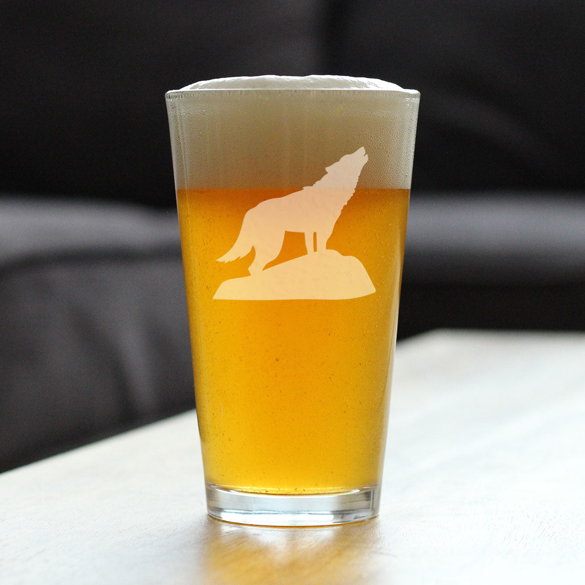 Wolf Pint Glass for Beer - Cabin Themed Gifts or Rustic Decor for Men and Women - Fun Drinking or Party Glasses - 16 oz