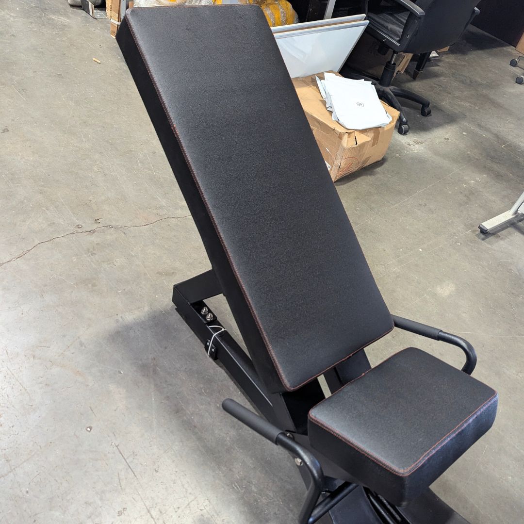 Pro Strength Leg Press - Muscle D Fitness - Plate Loaded