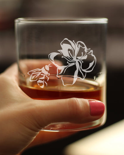 Bee Flower - Whiskey Rocks Glass - Cute Gifts for Bumblebee & Nature Lovers - 10.25 Oz