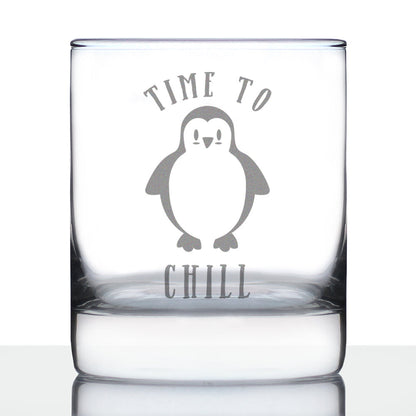Time to Chill - Funny Cute Penguin Themed Gifts and Decor for Men & Women - Fun Whisky Drinking Tumbler Décor