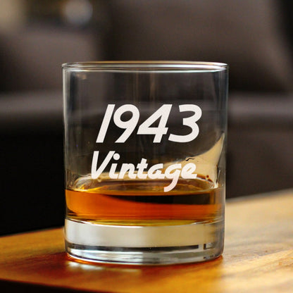 Vintage 1943 - Fun 82nd Birthday Whiskey Rocks Glass Gifts for Men & Women Turning 82 - Retro Whisky Drinking Tumbler