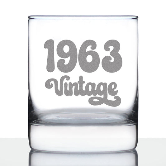 Vintage 1963 - Fun 62nd Birthday Whiskey Rocks Glass Gifts for Men & Women Turning 62 - Retro Whisky Drinking Tumbler