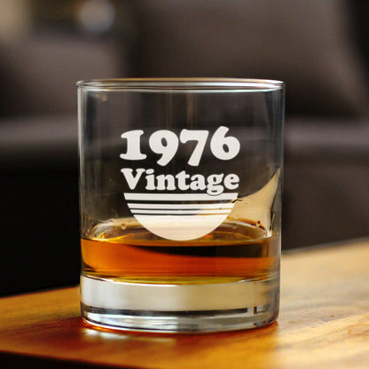 Vintage 1976 - Fun 49th Birthday Whiskey Rocks Glass Gifts for Men & Women Turning 49 - Retro Whisky Drinking Tumbler