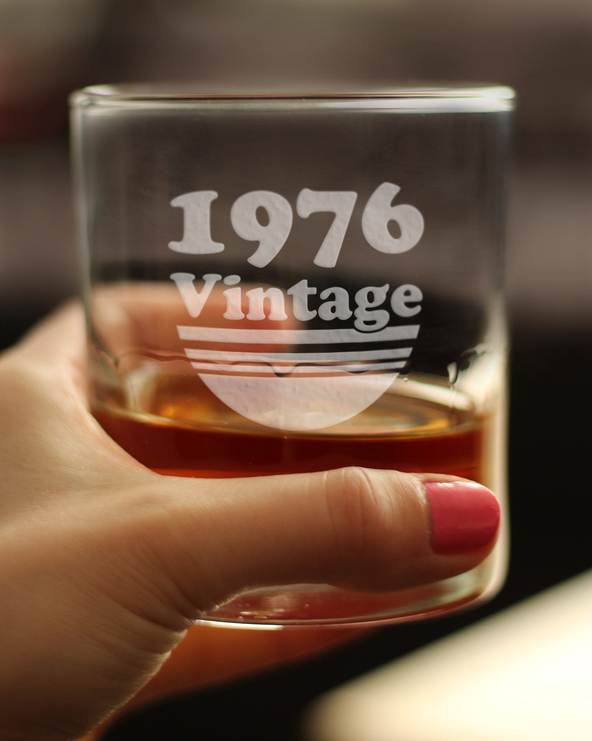 Vintage 1976 - Fun 49th Birthday Whiskey Rocks Glass Gifts for Men & Women Turning 49 - Retro Whisky Drinking Tumbler