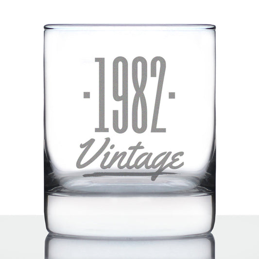 Vintage 1982 - Fun 43rd Birthday Whiskey Rocks Glass Gifts for Men & Women Turning 43 - Retro Whisky Drinking Tumbler