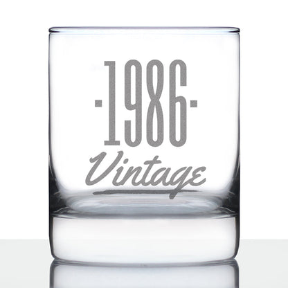 Vintage 1986 - Fun 39th Birthday Whiskey Rocks Glass Gifts for Men & Women Turning 39 - Retro Whisky Drinking Tumbler