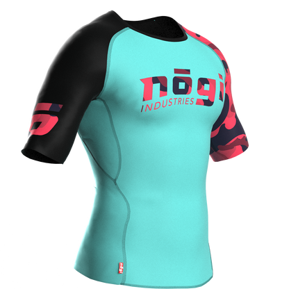 Recall Camo Short Sleeve Rash Guard