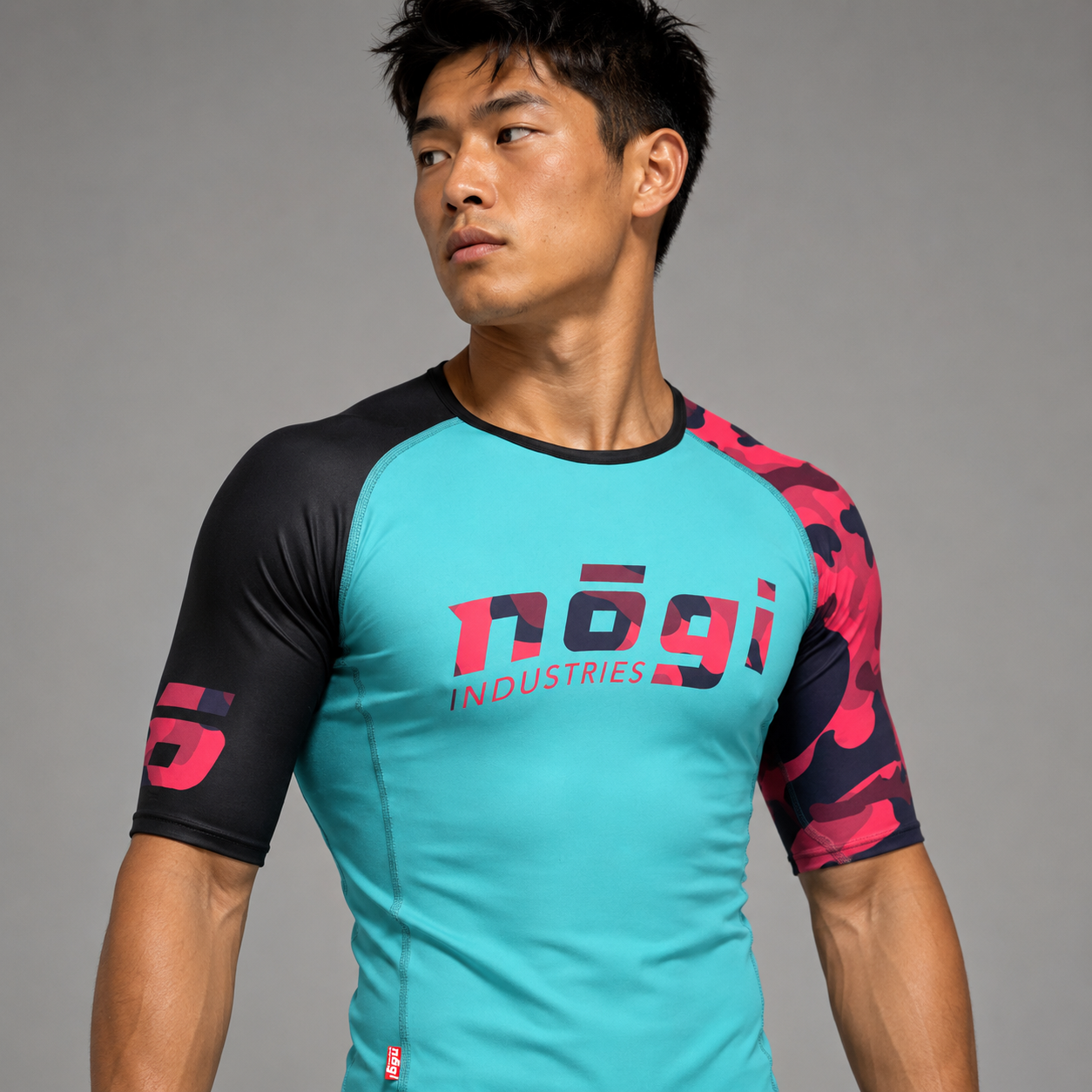 Recall Camo Short Sleeve Rash Guard