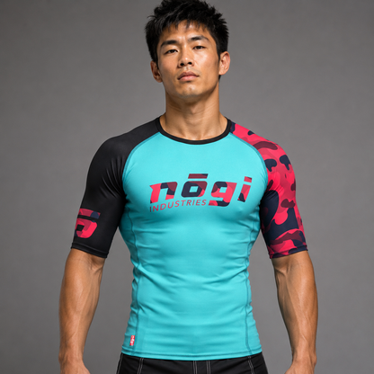 Recall Camo Short Sleeve Rash Guard