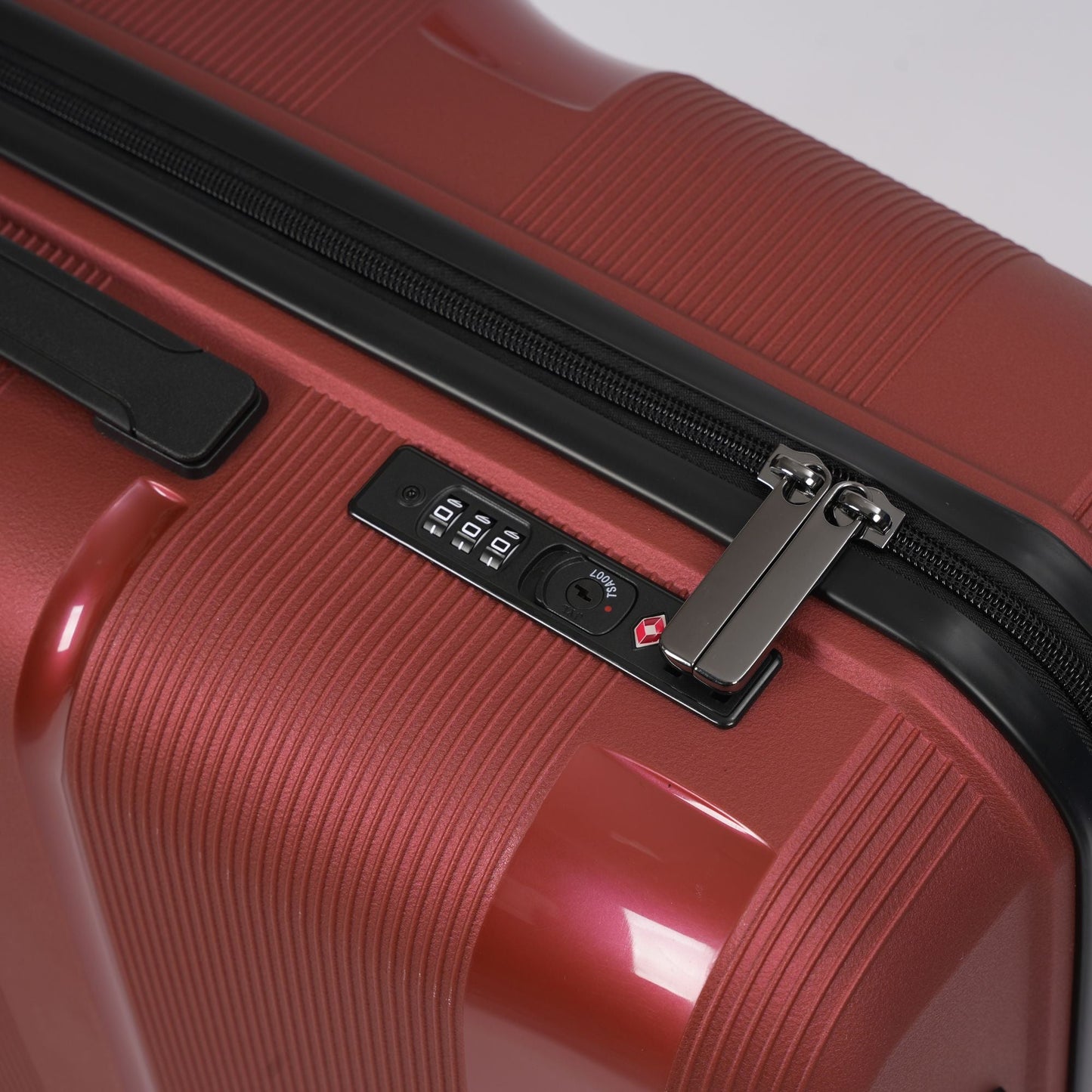 28-inch Red Hardcase Roller Luggage