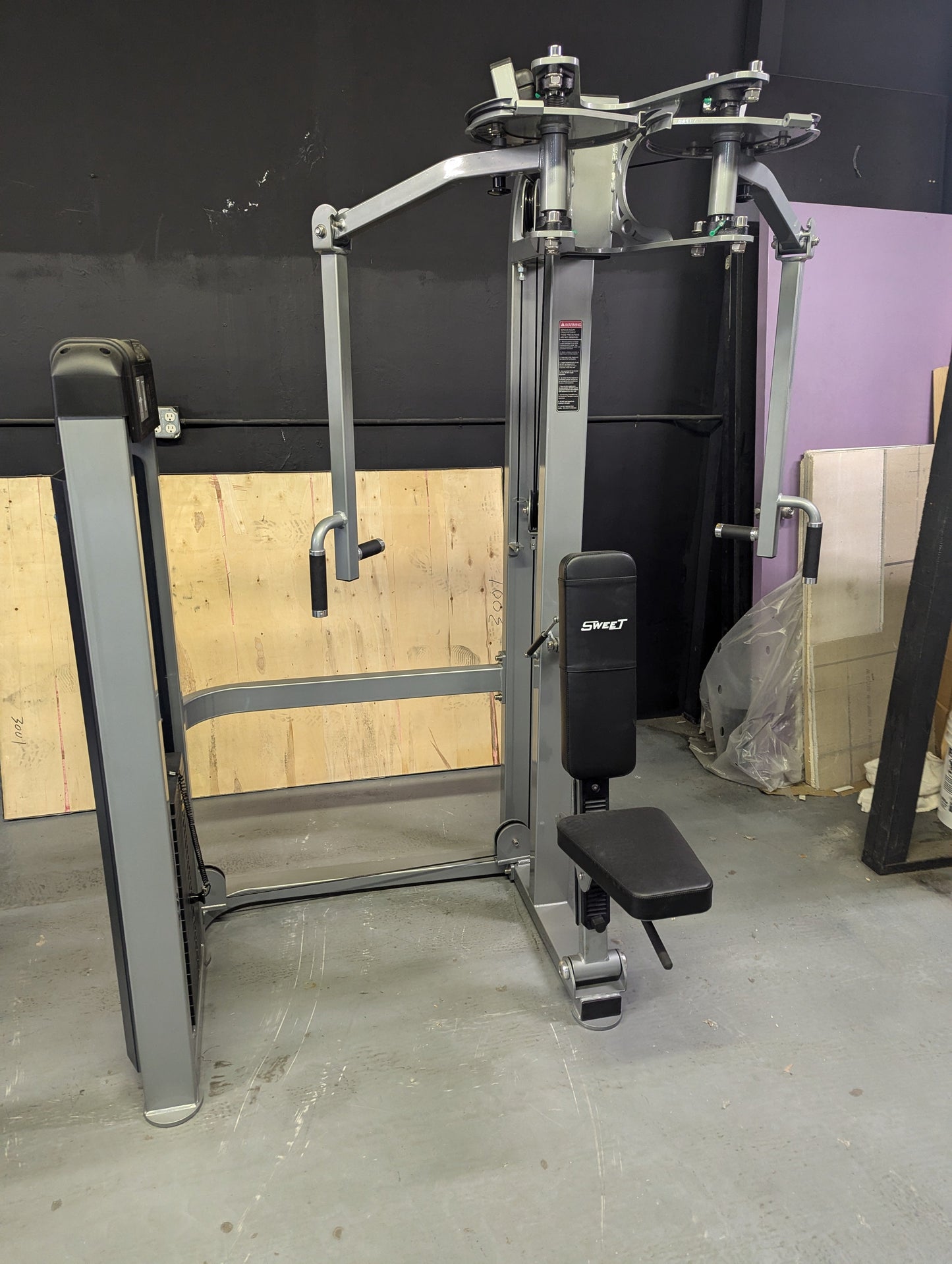 Sweet Selectorized Pec Deck / Rear Delt Combo by Muscle D Fitness