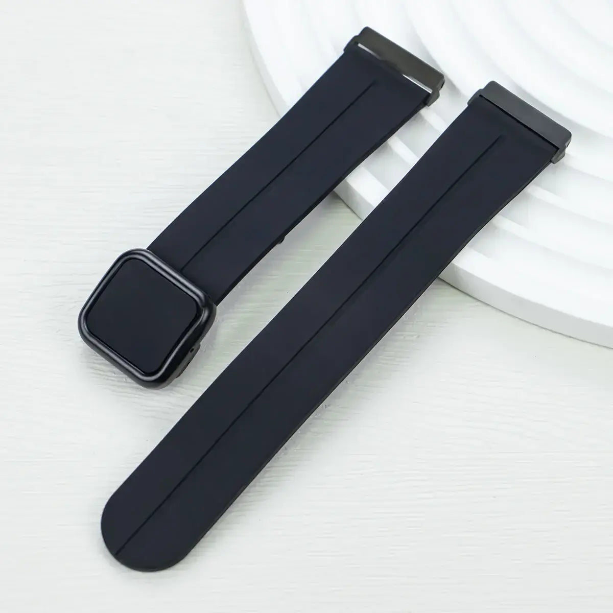 Fitbit Versa & Sense Silicone Band - Waterproof & Magnetic