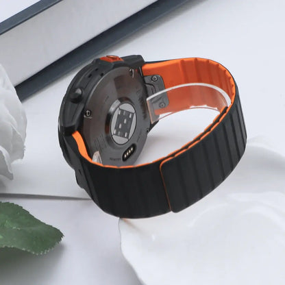 Garmin QuickFit 22/26mm Two-Tone Silicone Magnetic Wrap Band