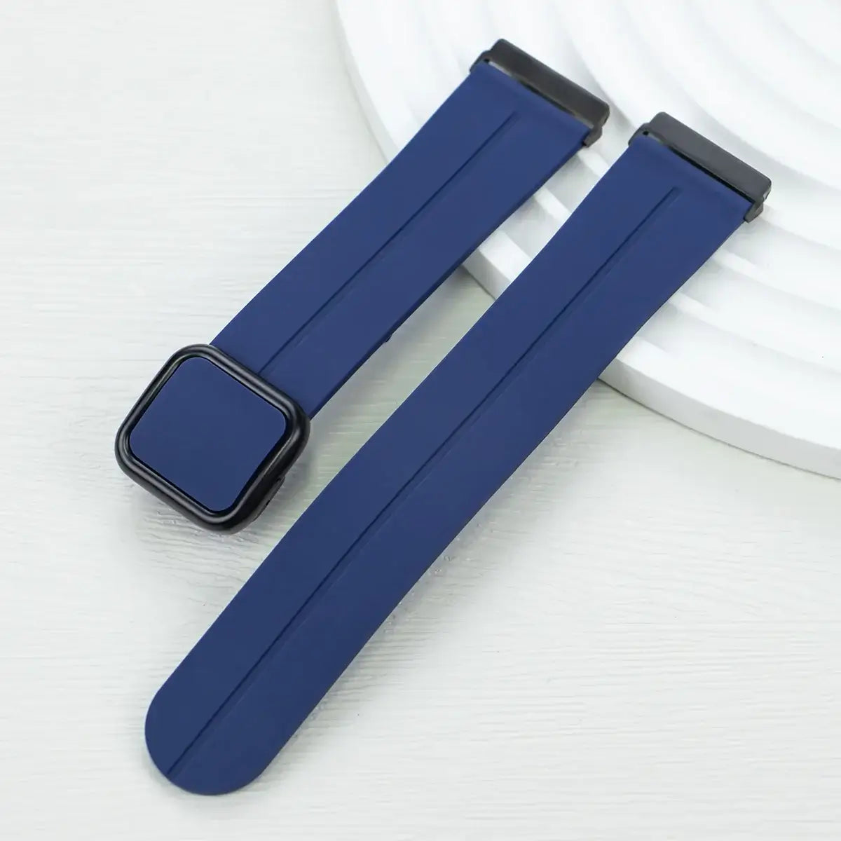 Fitbit Versa & Sense Silicone Band - Waterproof & Magnetic