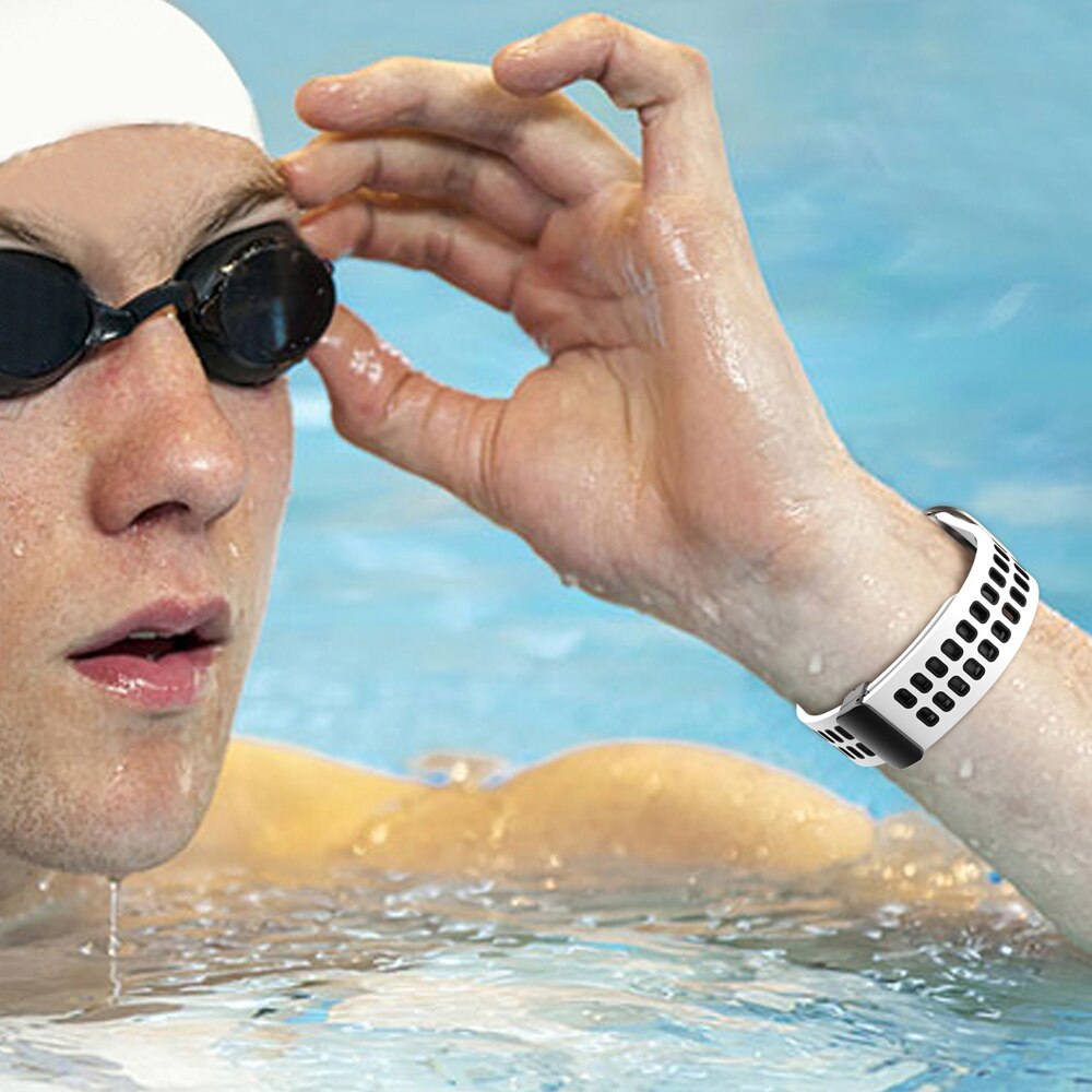 Magnetic Buckle Silicone Apple Watch Band Series 11/10/9/8/7/6/5/4/ SE / Ultra 1/2/3