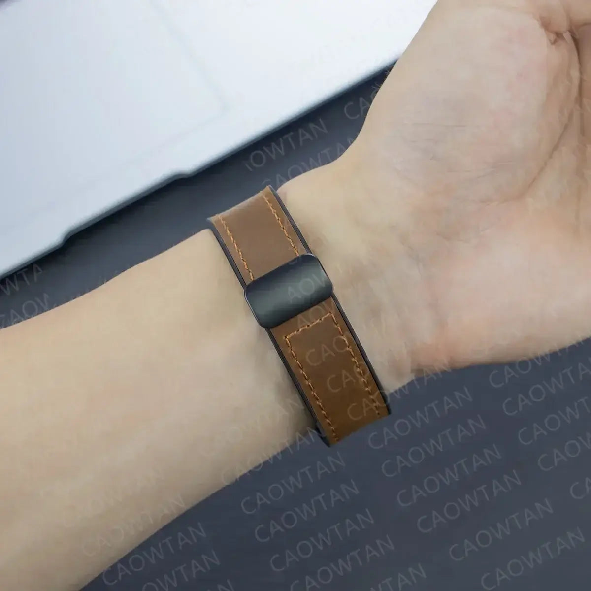Garmin QuickFit 20/22/26mm Leather-Look Band with Magnetic Clasp