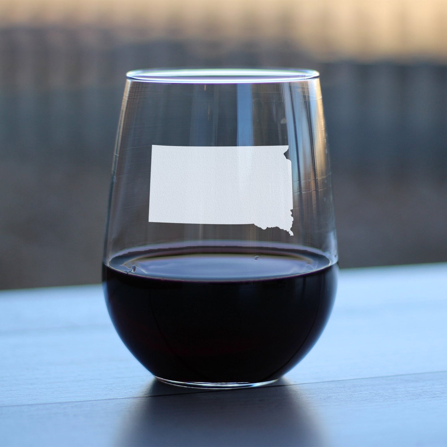 South Dakota State Outline Stemless Wine Glass - State Themed Drinking Decor and Gifts for South Dakotan Women & Men - Large 17 Oz Glasses