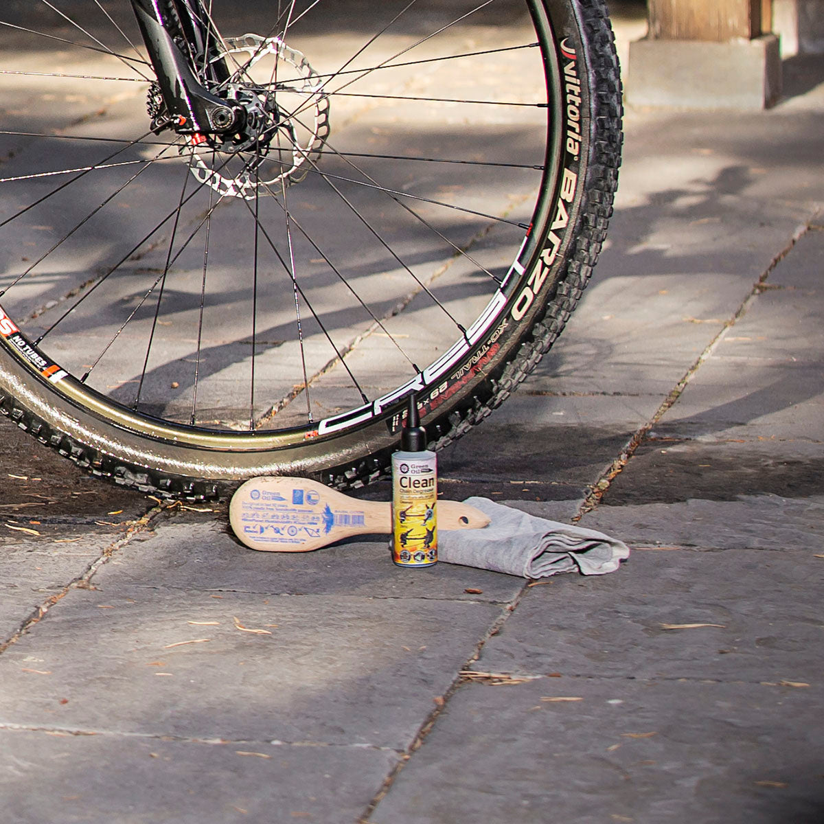 Green Oil - Bicycle Brush