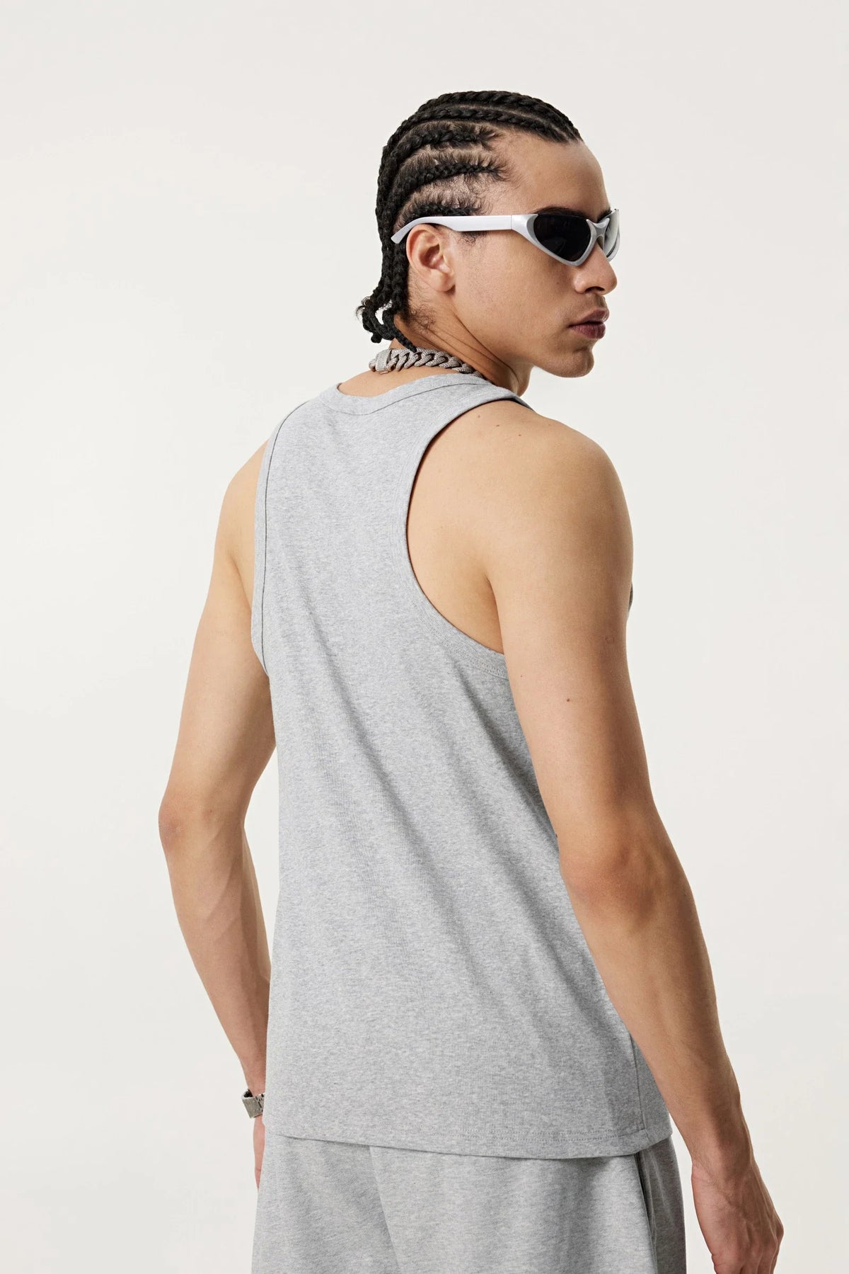 Summer Tank Top – Minimalist, Loose-Fit Workout Vest