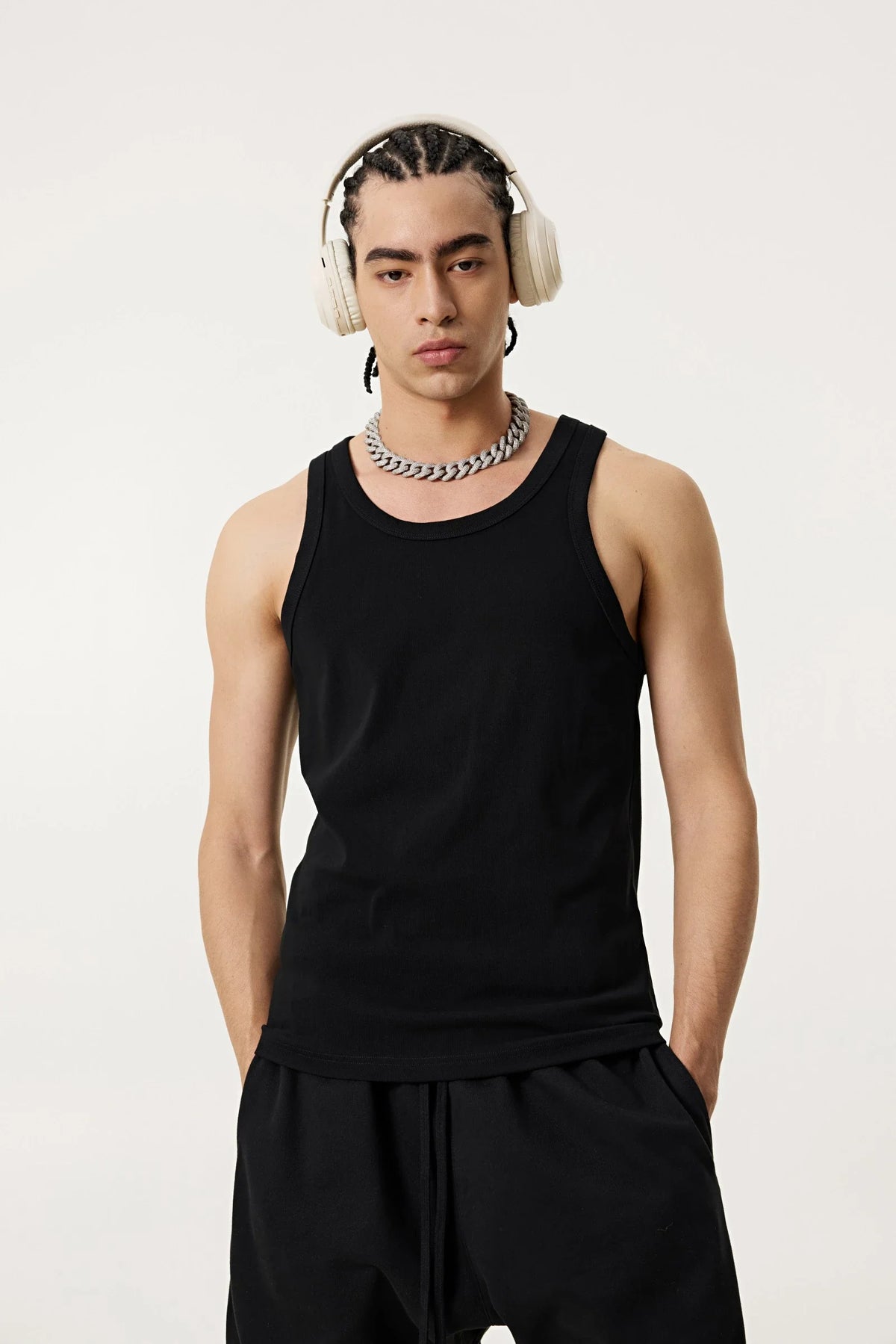 Summer Tank Top – Minimalist, Loose-Fit Workout Vest