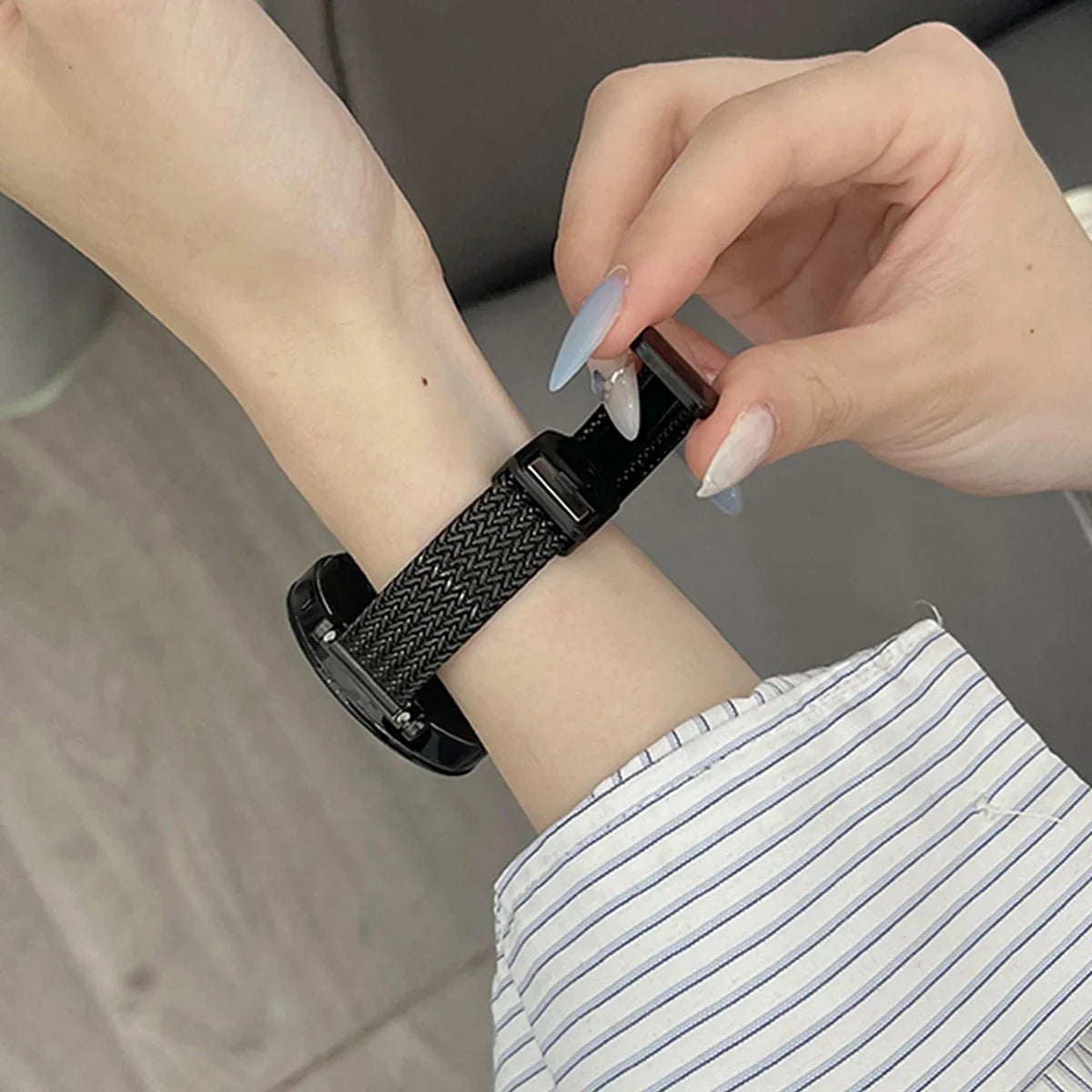 Samsung Galaxy Watch 7, 6, 5, 4 & FE Slim Magnetic Metal Mesh Band