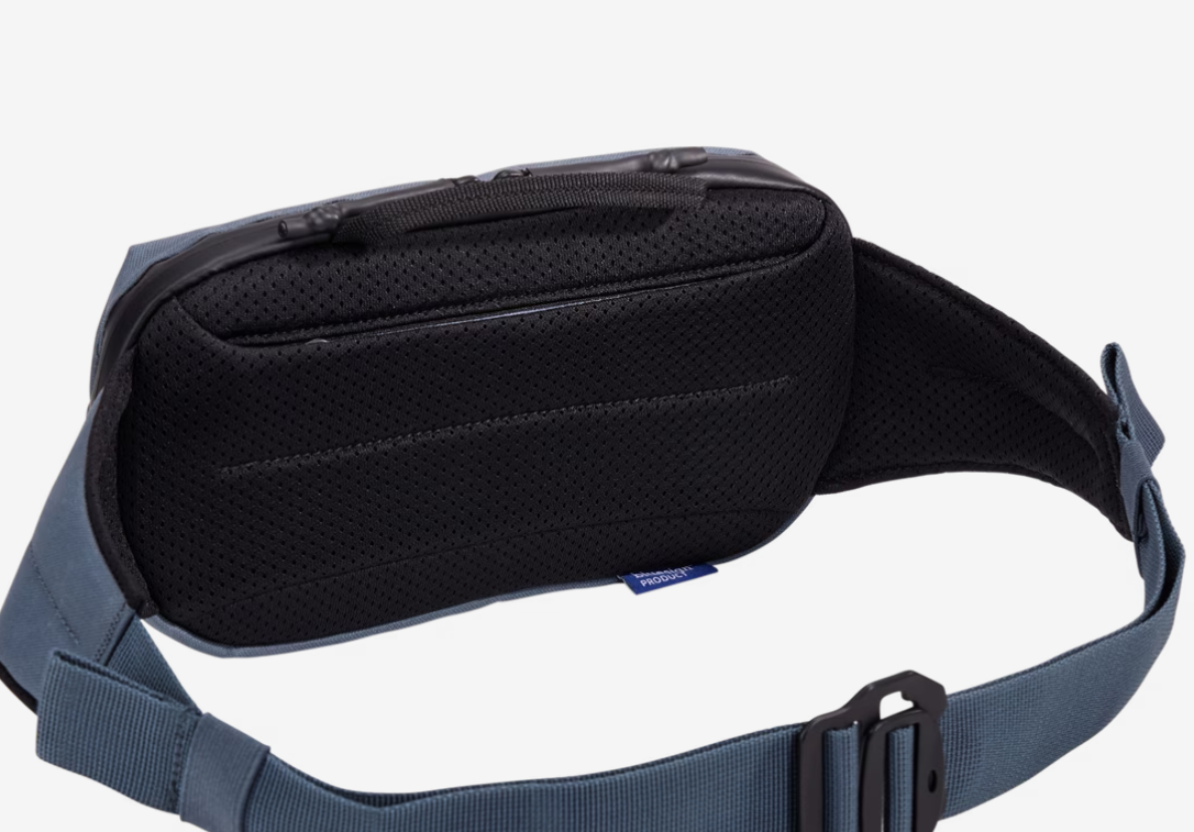 Aion Sling Bag Black - Thule