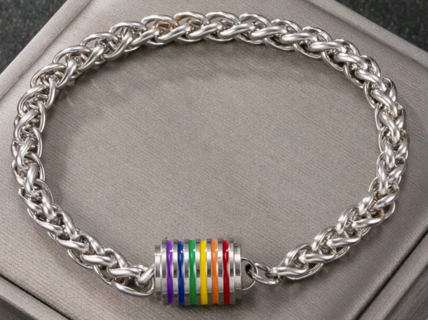 🌈 Stainless Steel Rainbow Charm Bracelet – LGBTQ+ Pride Jewelry
