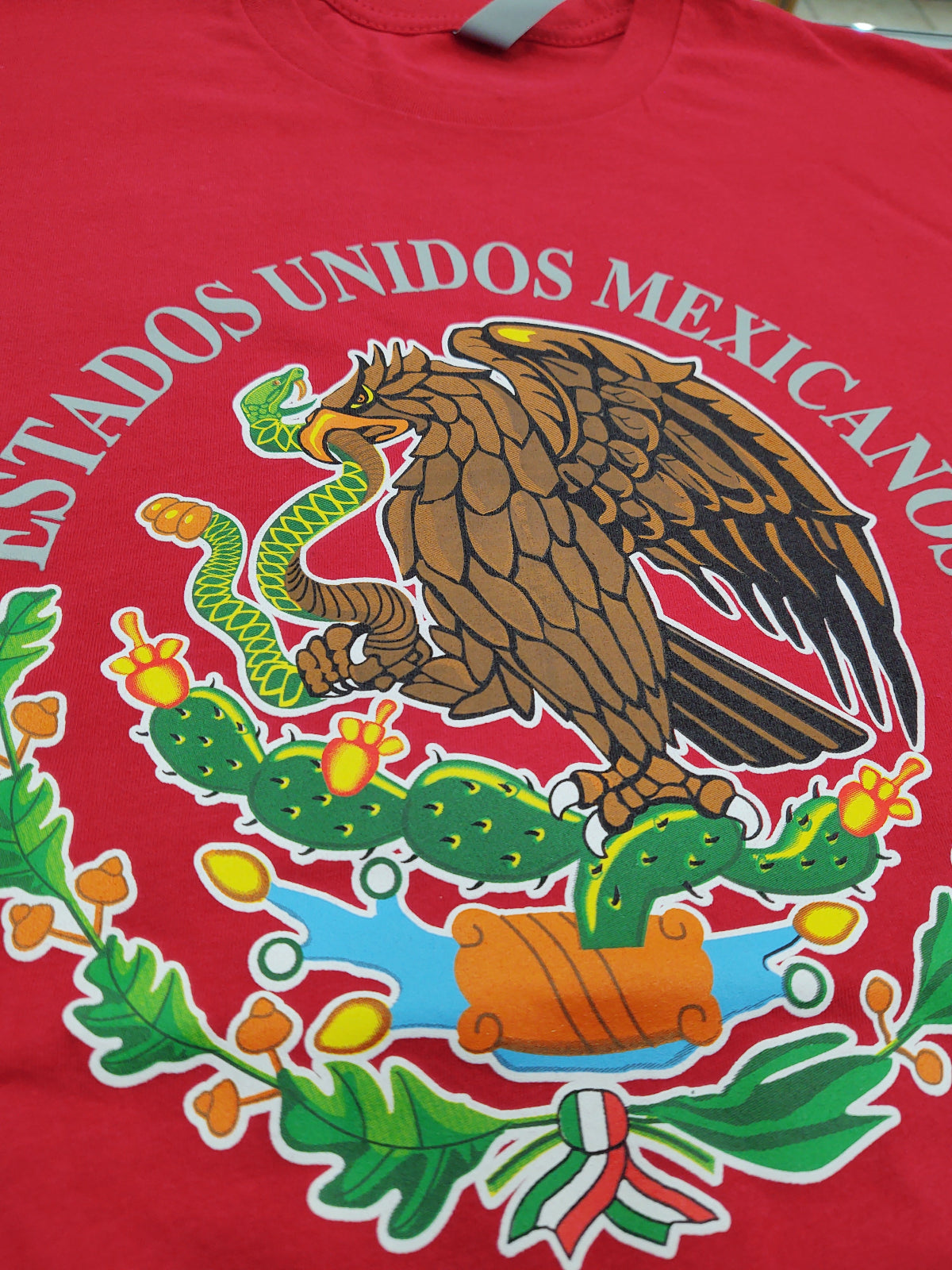 T-Shirts with Mexican Shield Printed with High Quality