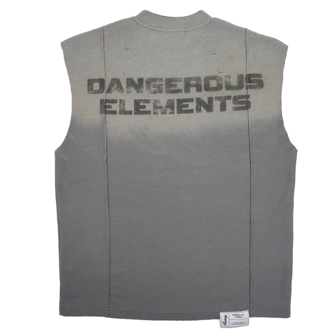 "DANGEROUS ELEMENTS" FADE SLEEVELESS TANK ( SANDSTORM)