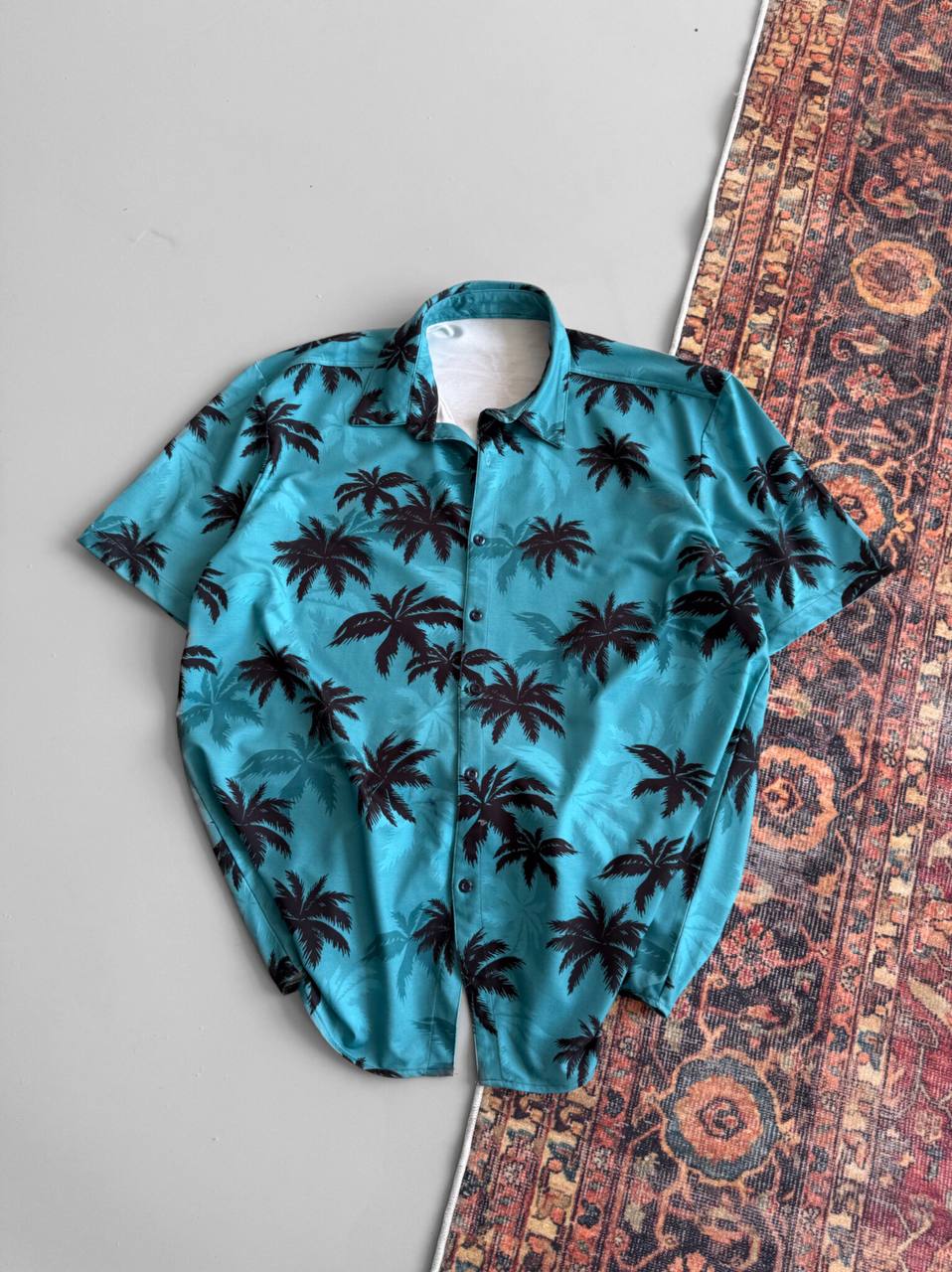 Tommy Vercetti Oversize Tropical Shirt – Palm Print Button-Up
