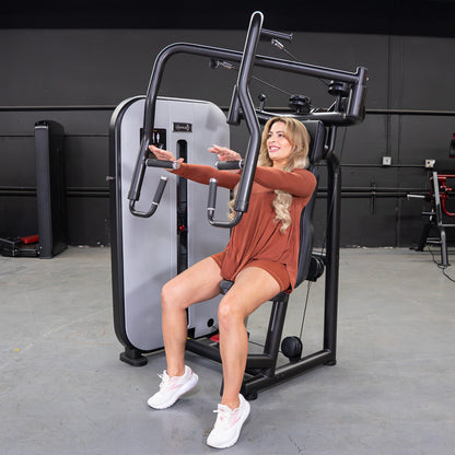 Vogue Chest Press by Muscle D Fitness – Iso-Lateral Convergent Machine
