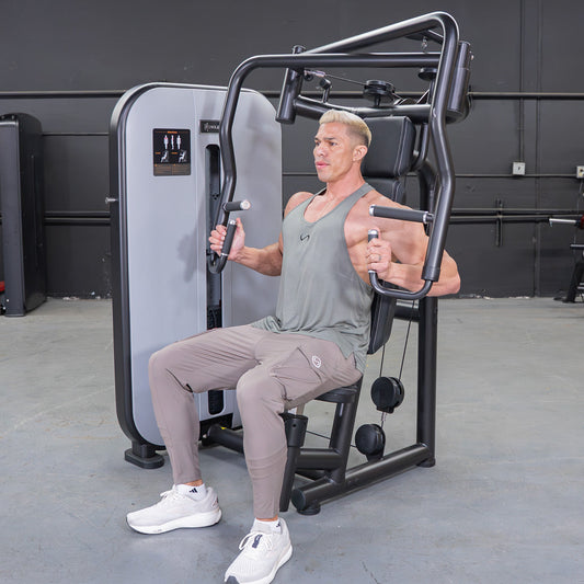 Vogue Chest Press by Muscle D Fitness – Iso-Lateral Convergent Machine