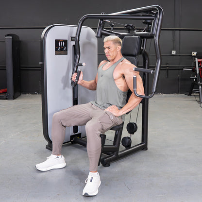 Vogue Chest Press by Muscle D Fitness – Iso-Lateral Convergent Machine
