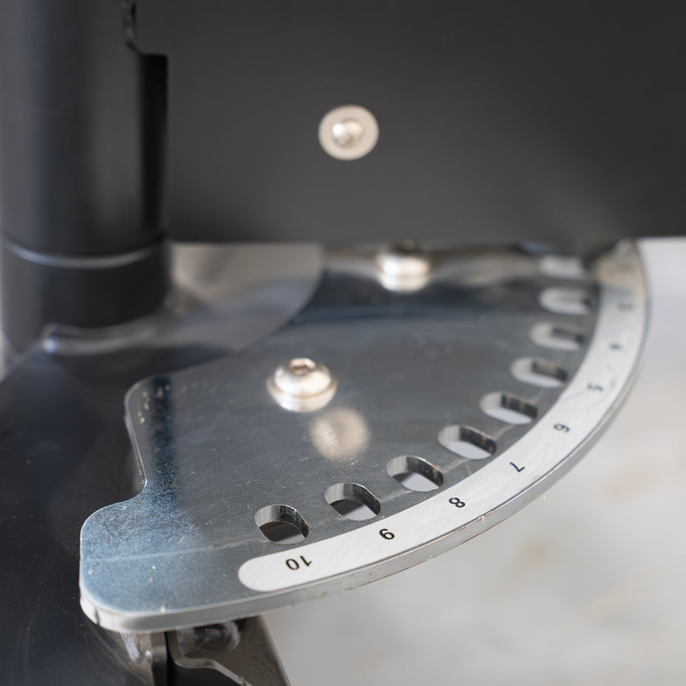 Vogue Inner/Outer Thigh Machine | Muscle D Fitness Commercial Gym