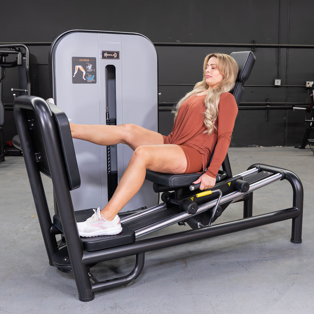 Vogue Selectorized Leg Press | 240lb Stack | Muscle D