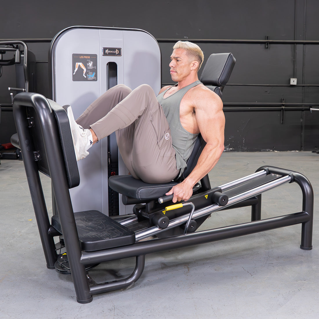 Vogue Selectorized Leg Press | 240lb Stack | Muscle D